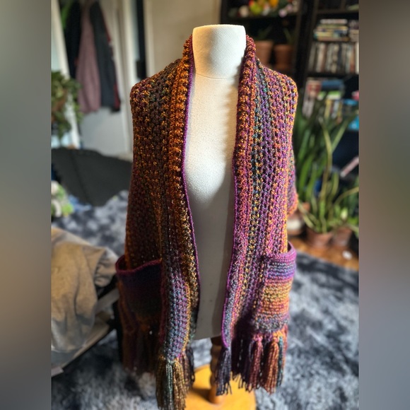 Handmade Crochet Pocket Scarf - Picture 1 of 4